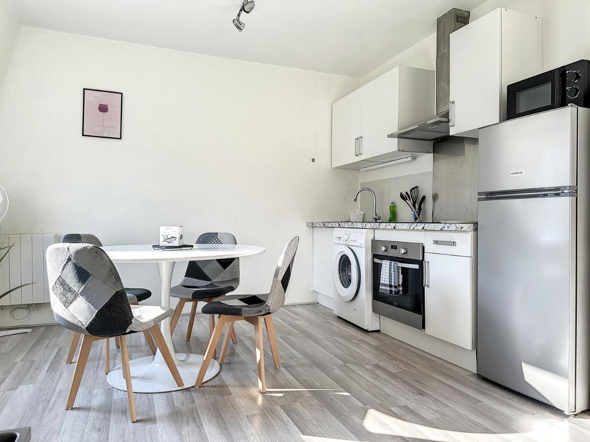 Charmant Appartement Avec Terrasse Parking Ispagnac Ngoại thất bức ảnh